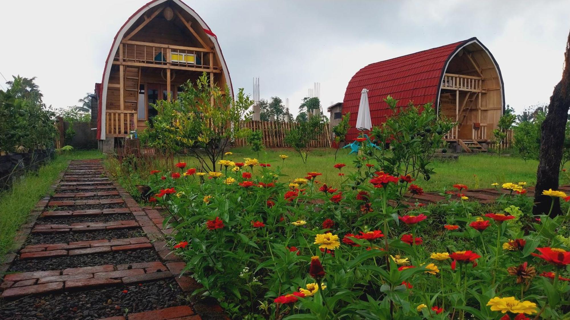 Raturinjani Homestay Selong Екстер'єр фото