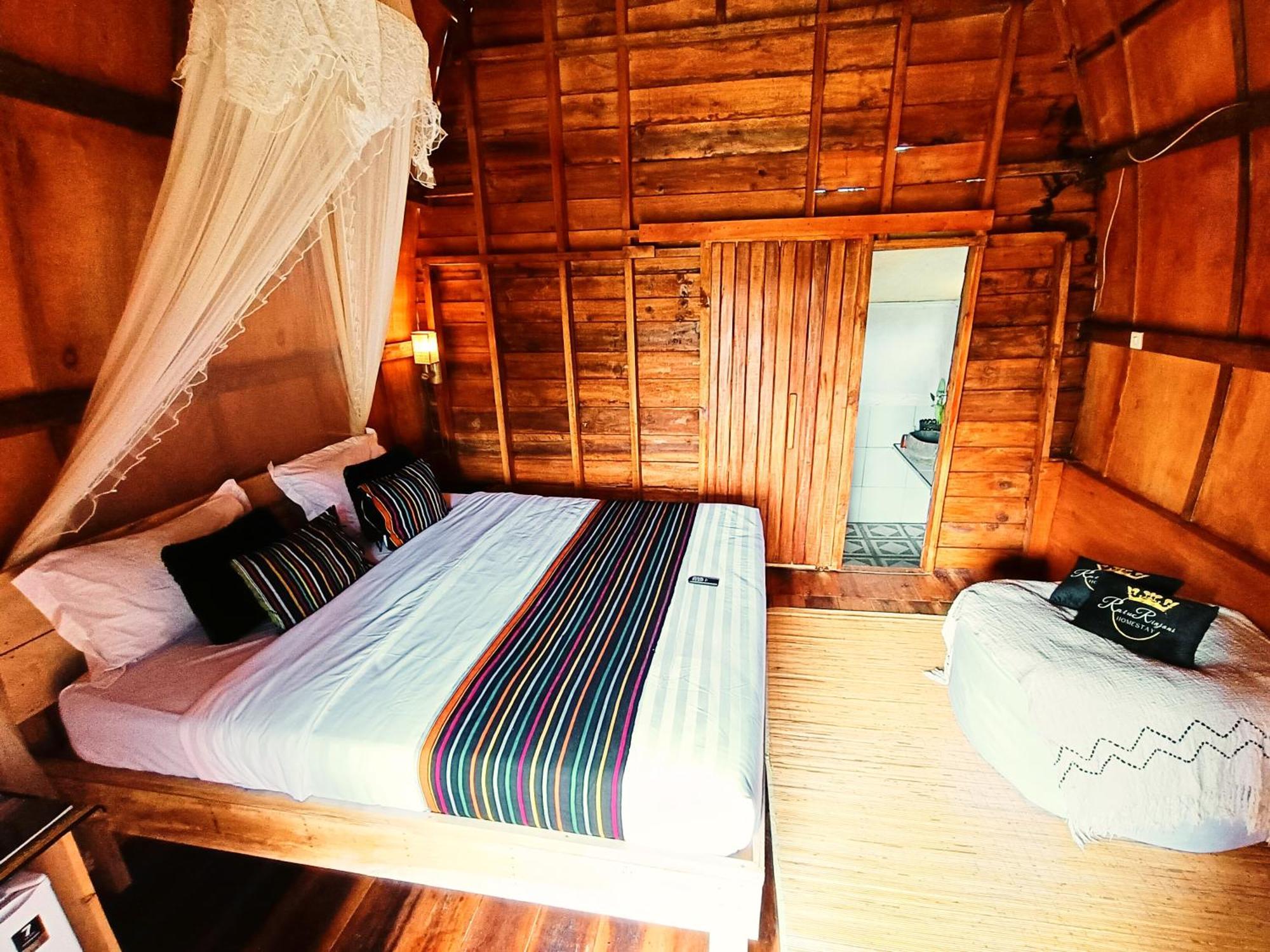 Raturinjani Homestay Selong Екстер'єр фото